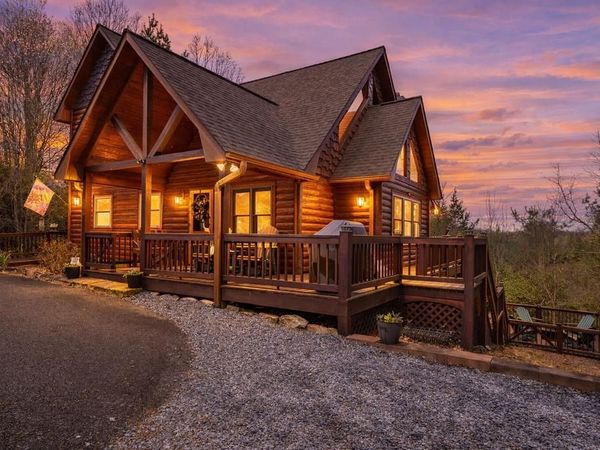 283 Black Gum Lane, Blue Ridge, GA 30513