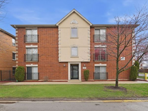 3447 Ridgeland Avenue , Unit 104, Berwyn, IL 60402