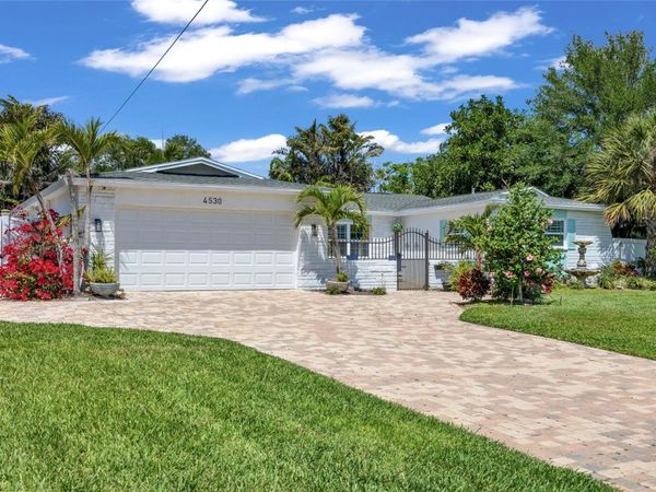 4530 BAYSHORE BOULEVARD NE, ST PETERSBURG, FL 33703