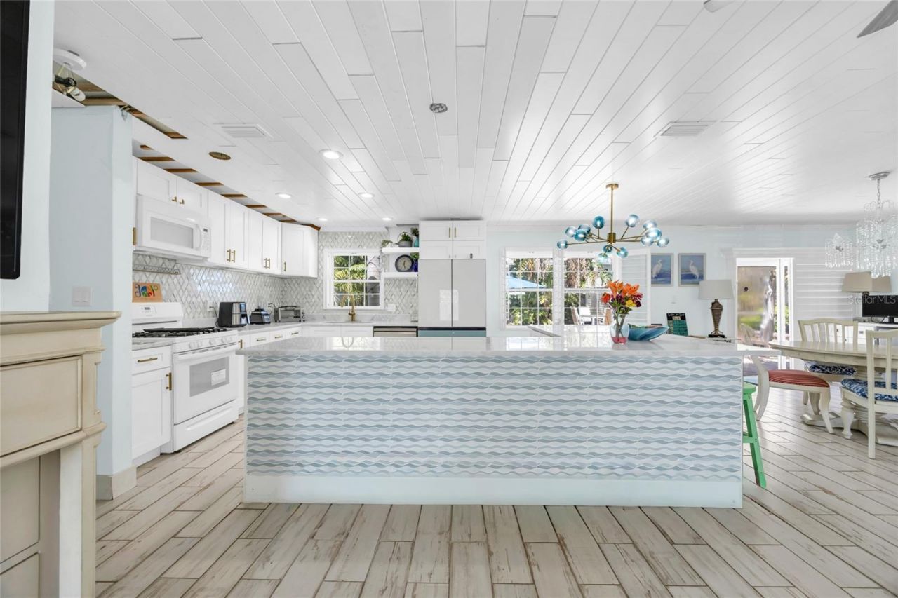 4530 Bayshore Boulevard Ne, Saint Petersburg, FL 33703 Photo