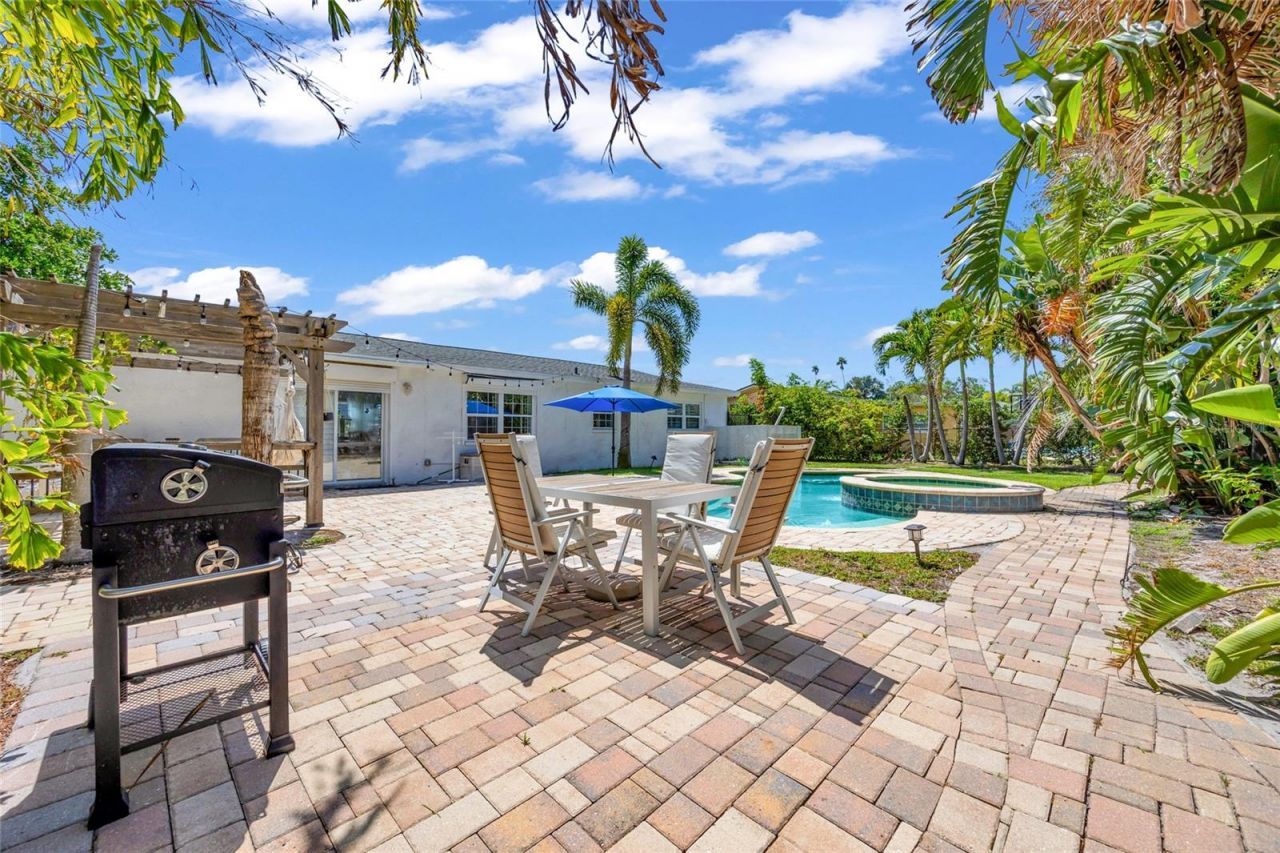 4530 Bayshore Boulevard Ne, Saint Petersburg, FL 33703 Photo