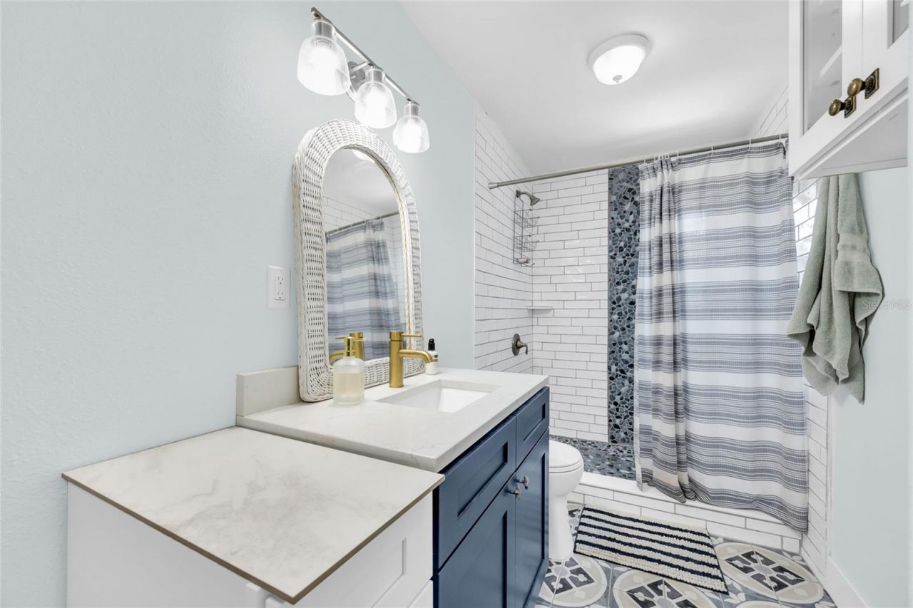 4530 Bayshore Boulevard Ne, Saint Petersburg, FL 33703 Photo