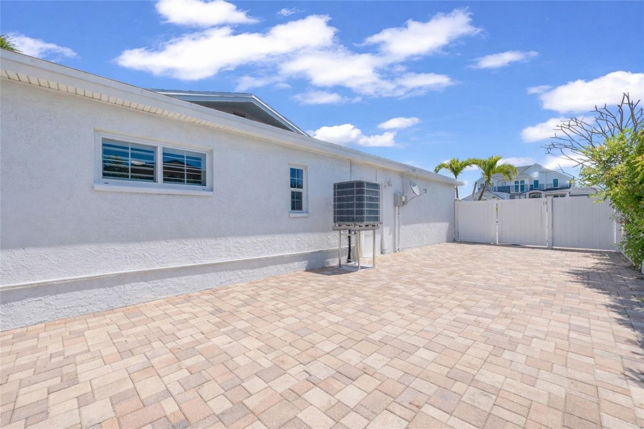 4530 Bayshore Boulevard Ne, Saint Petersburg, FL 33703 Photo