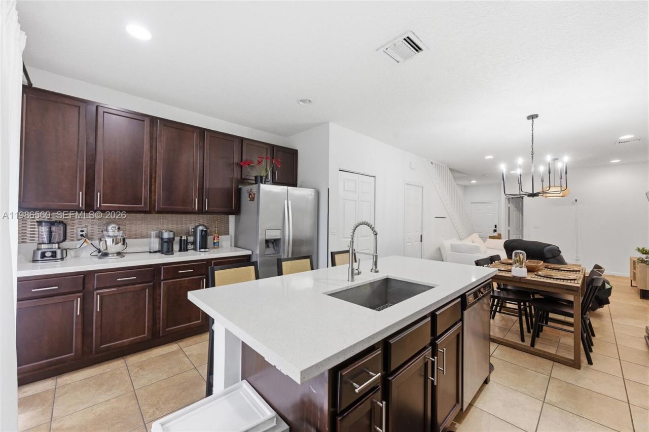 5918 Woodlands Blvd, Tamarac, FL 33319 Photo