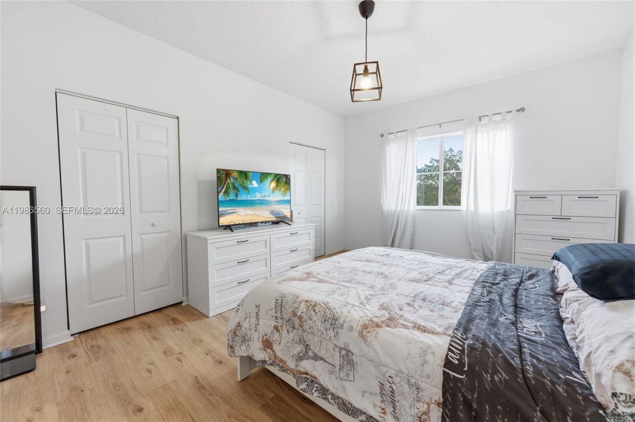 5918 Woodlands Blvd , Tamarac, FL 33319 Photo