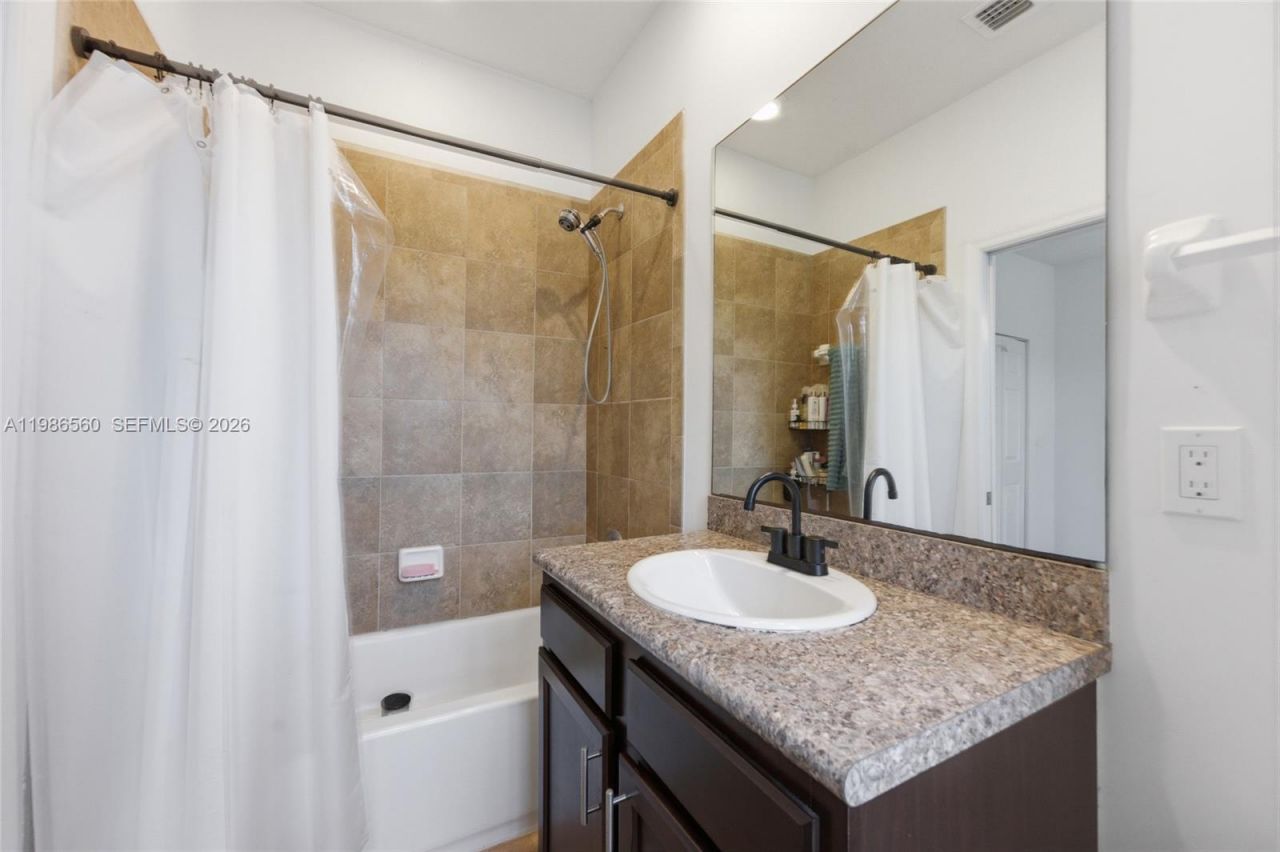 5918 Woodlands Blvd, Tamarac, FL 33319 Photo