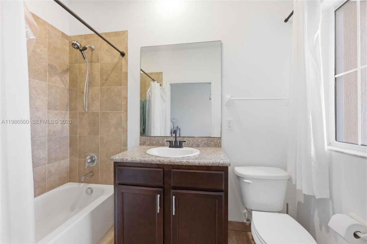 5918 Woodlands Blvd, Tamarac, FL 33319 Photo