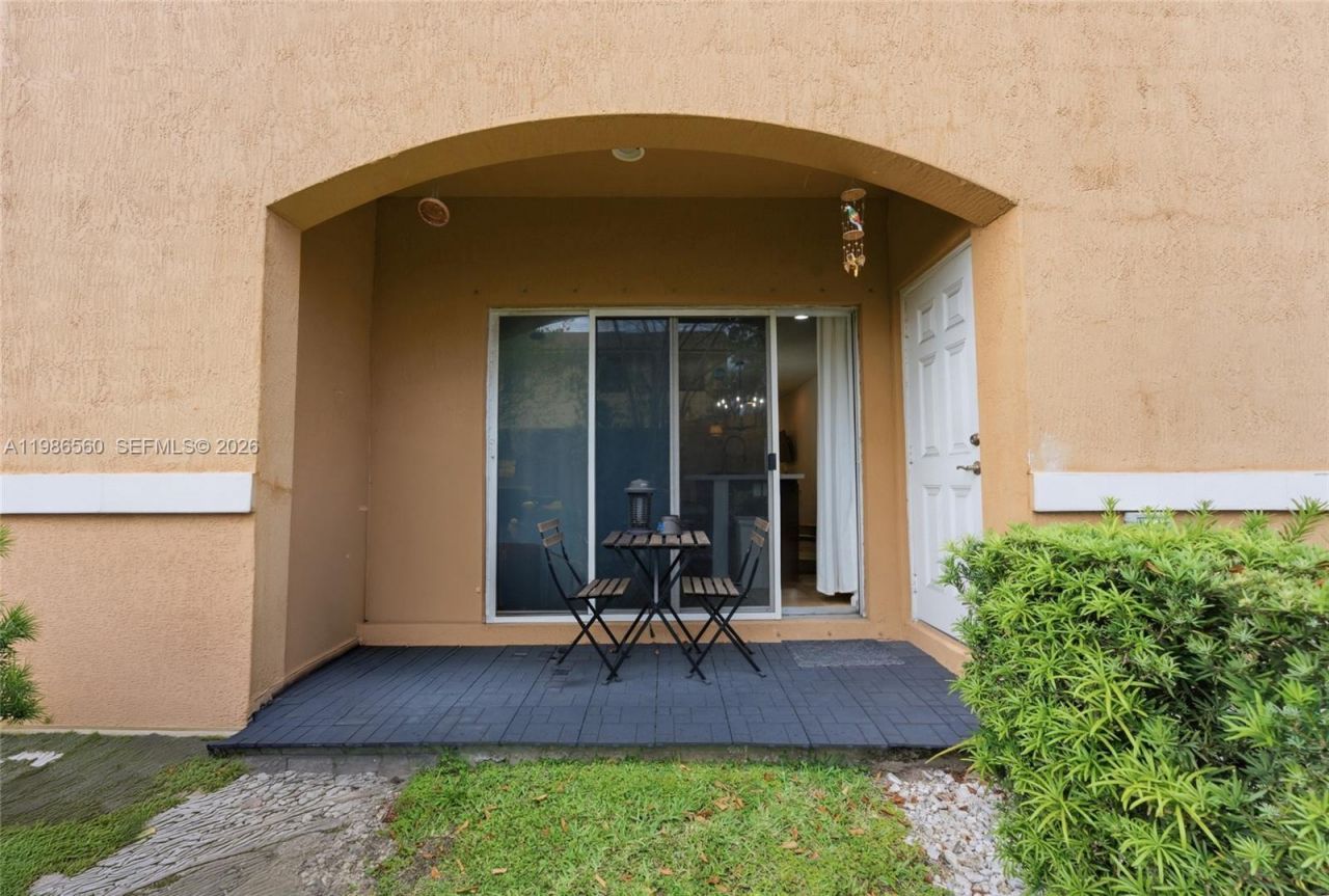 5918 Woodlands Blvd, Tamarac, FL 33319 Photo