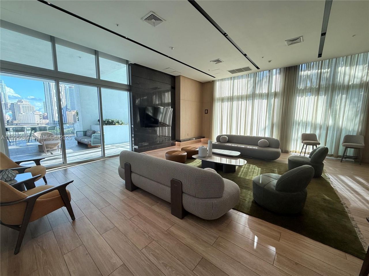 90 SW 3rd Street, Unit 2112, Miami, FL 33130 Photo