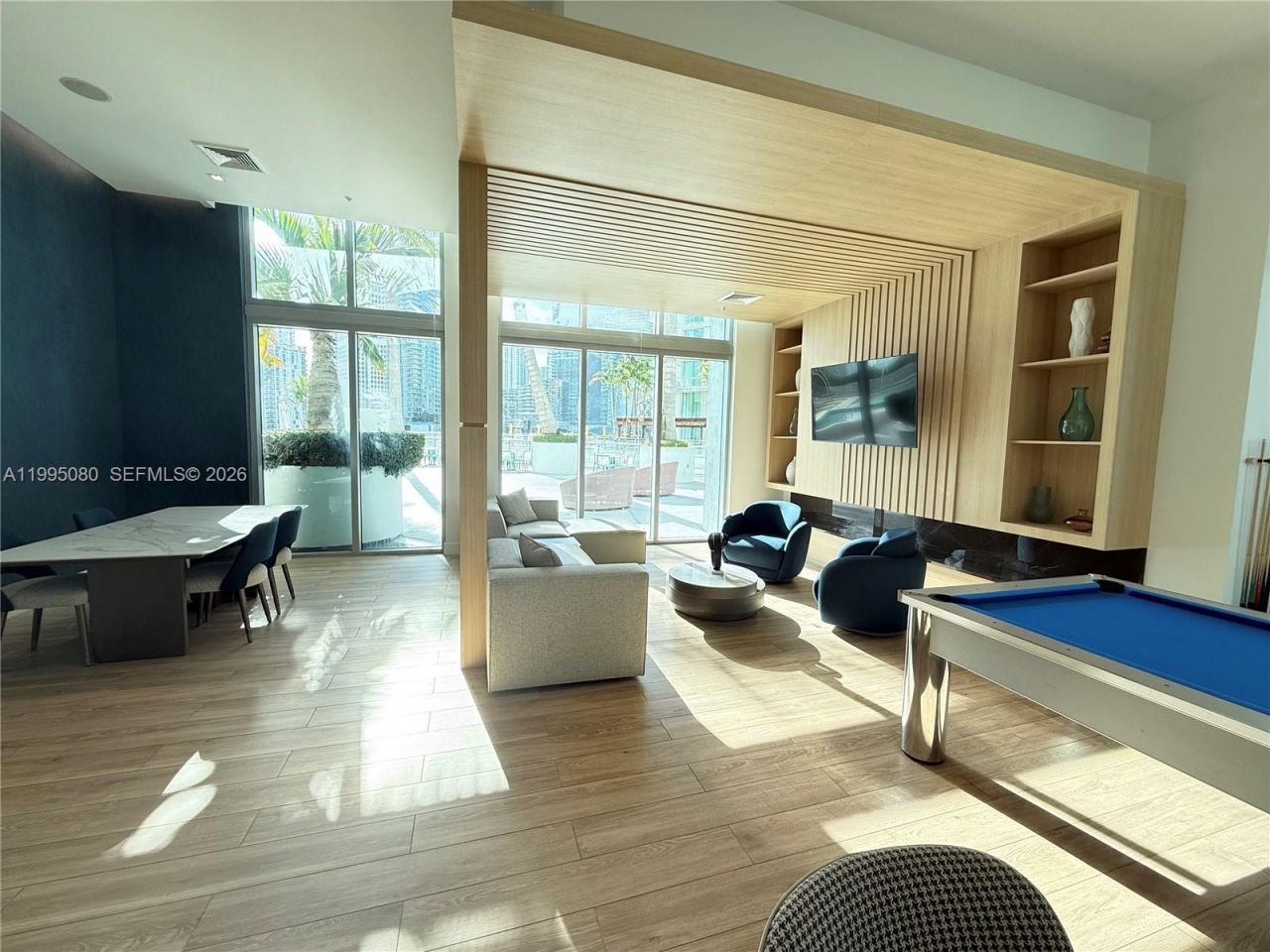 90 SW 3rd Street, Unit 2112, Miami, FL 33130 Photo