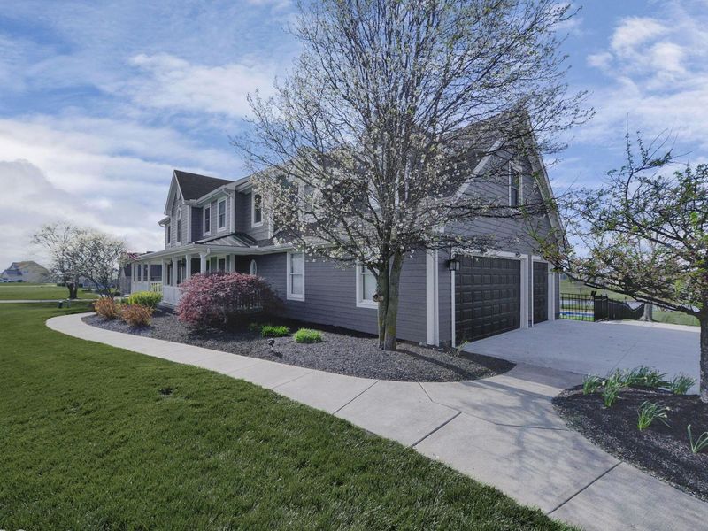 1809 W Glenhurst Drive NW, Lancaster, OH 43130 Photo 5