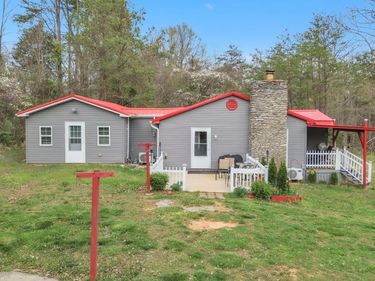 179 Aderholt Road, Bronston, KY 42518