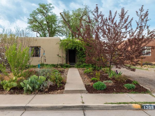 1208 Lead Avenue SW, Albuquerque, NM 87102