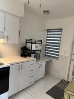 1150 Atlantic Shores Boulevard, Unit 611, Hallandale Beach, FL 33009 Photo