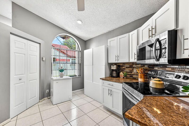 7888 Lexington Club Boulevard, Unit B, Delray Beach, FL 33446 Photo