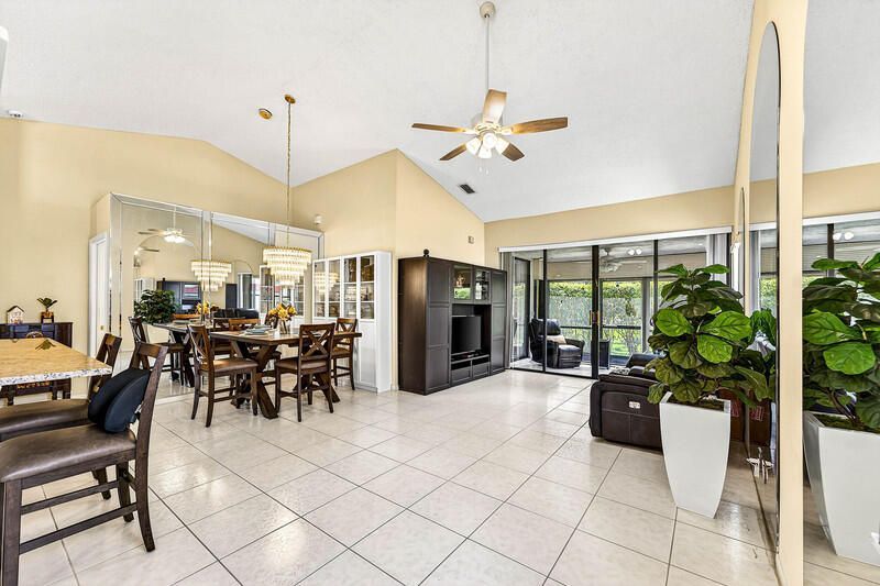 7888 Lexington Club Boulevard, Unit B, Delray Beach, FL 33446 Photo