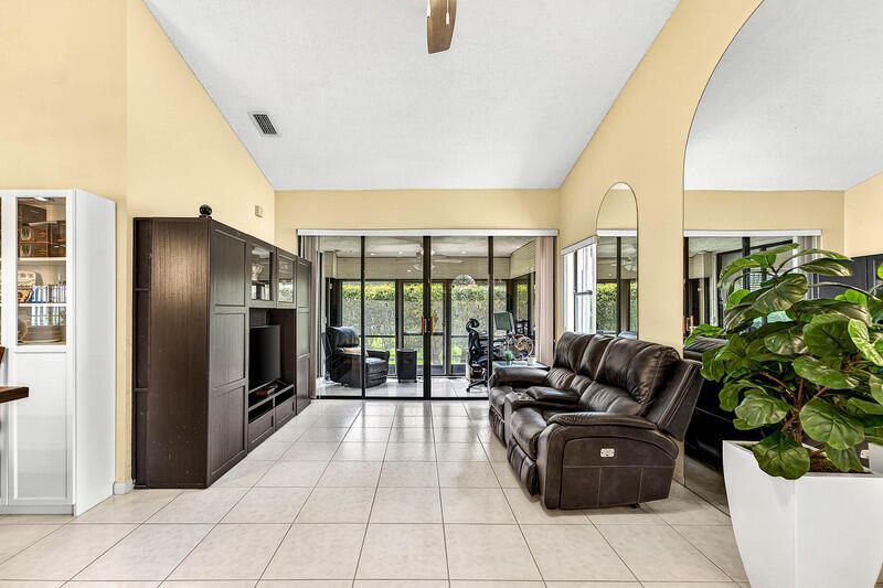 7888 Lexington Club Boulevard, Unit B, Delray Beach, FL 33446 Photo