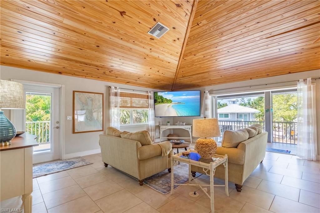 7655 Myrsine Cir, Bokeelia, FL 33922 Photo