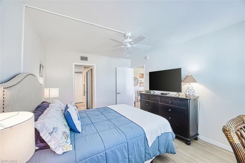 1624 Pine Valley Dr, Unit 211, Fort Myers, FL 33907 Photo