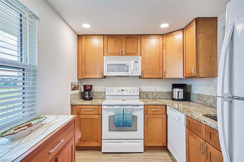 1624 Pine Valley Dr, Unit 211, Fort Myers, FL 33907 Photo