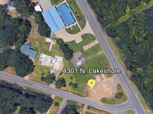 4301 N Lakeshore Drive, Shreveport, LA 71107