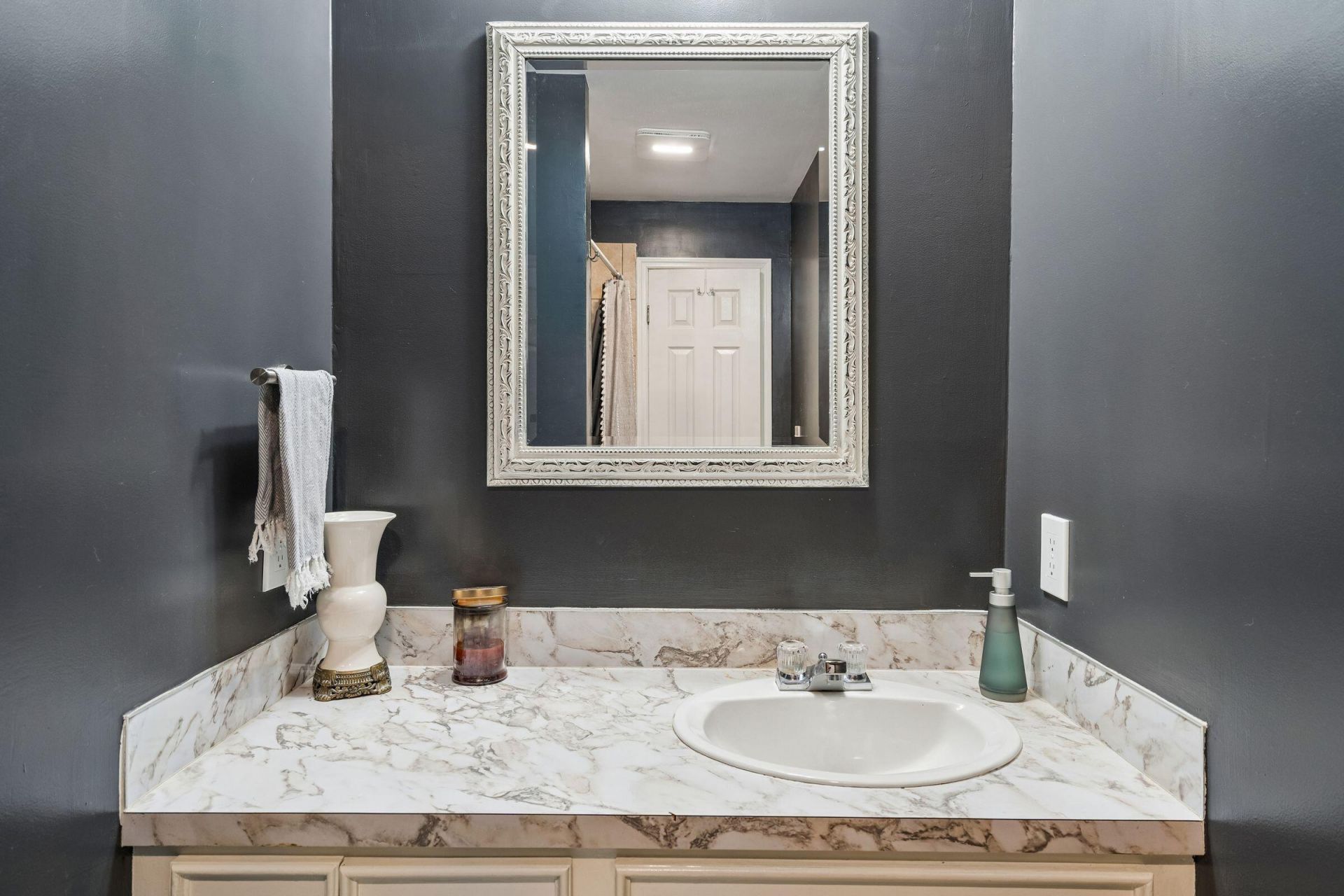 5312 Alvie Street Photo 36