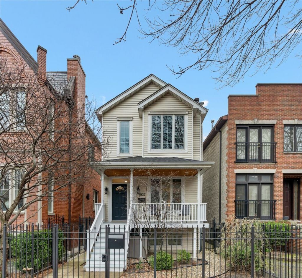 1937 W Melrose Street, Chicago, IL 60657 Main Photo