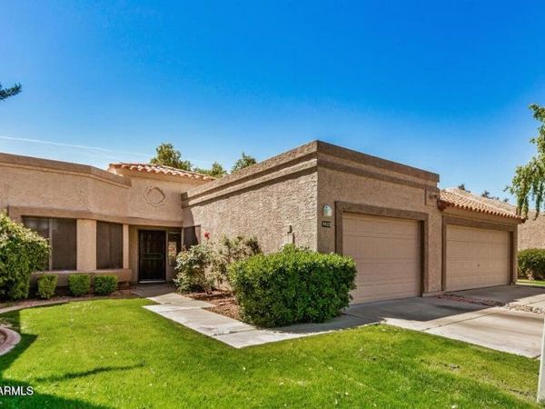 9823 W TOPEKA Drive, Peoria, AZ 85382