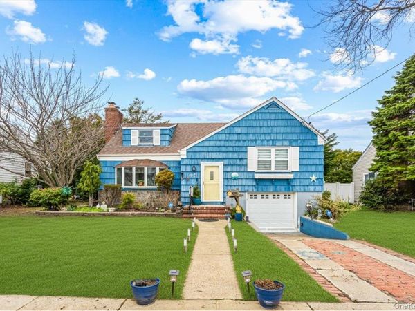 1031 Highland Street , Baldwin, NY 11510