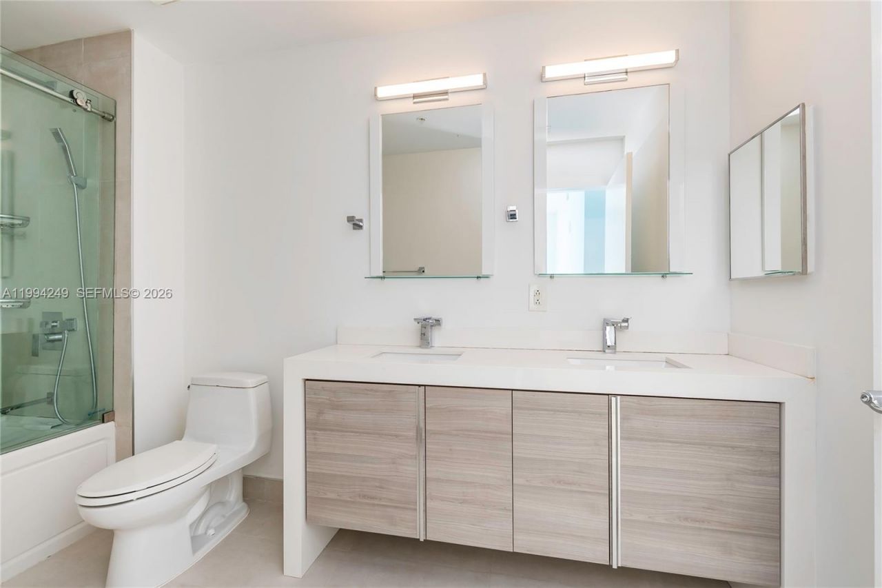 31 SE 5th St, Unit 3914, Miami, FL 33131 Photo