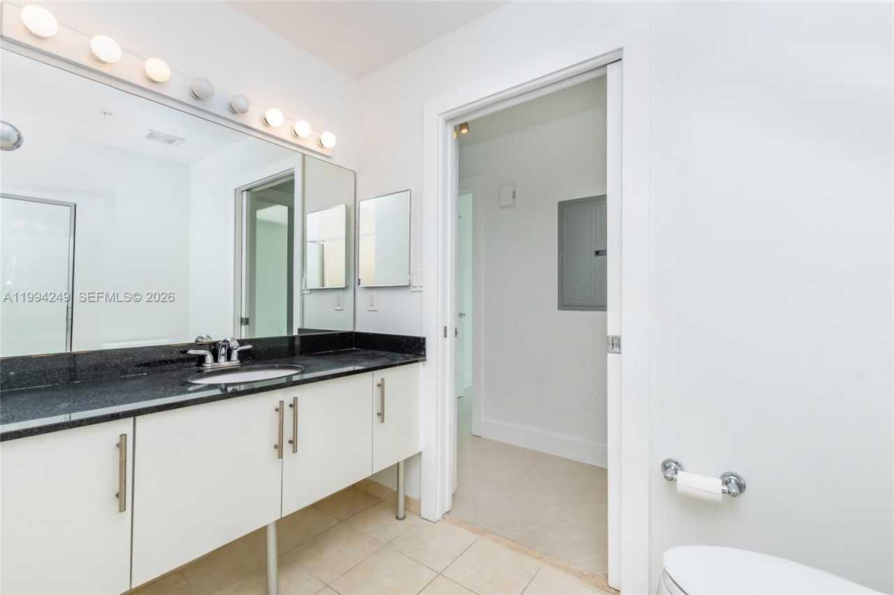 31 SE 5th St, Unit 3914, Miami, FL 33131 Photo