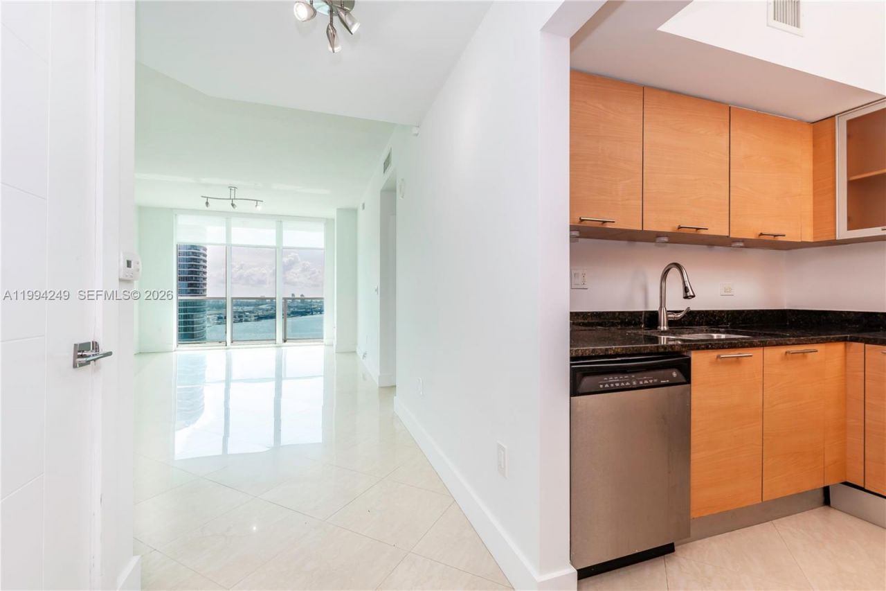 31 SE 5th St, Unit 3914, Miami, FL 33131 Photo