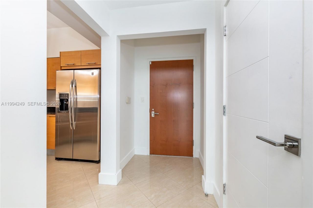 31 SE 5th St, Unit 3914, Miami, FL 33131 Photo