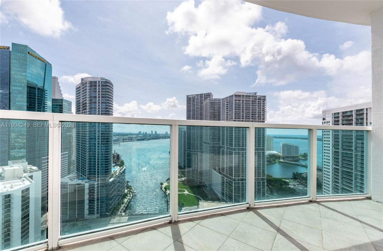 31 SE 5th St, Unit 3914, Miami, FL 33131 Photo