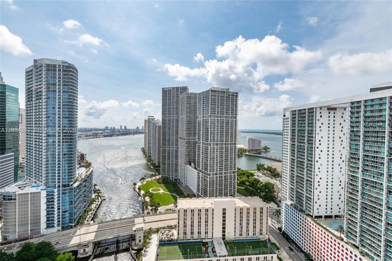 31 SE 5th St, Unit 3914, Miami, FL 33131 Photo