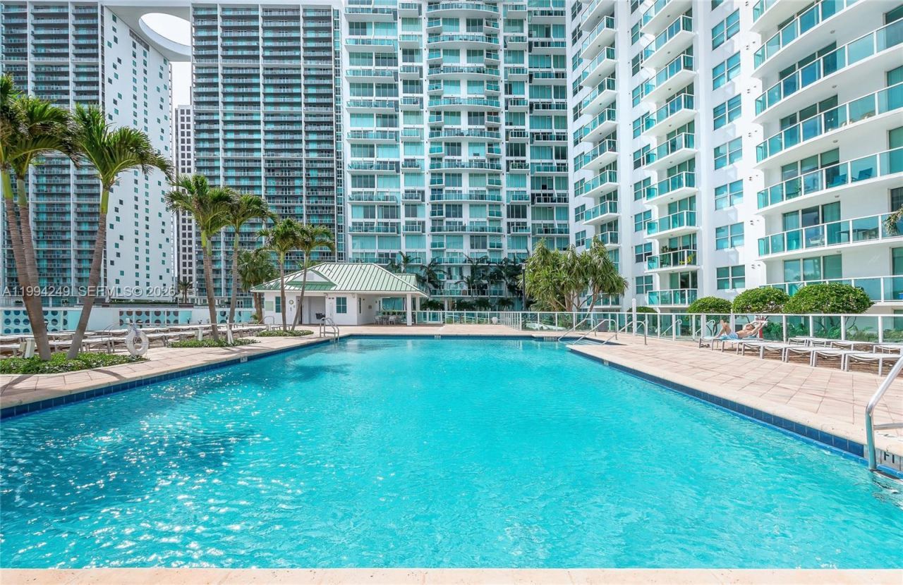 31 SE 5th St, Unit 3914, Miami, FL 33131 Photo
