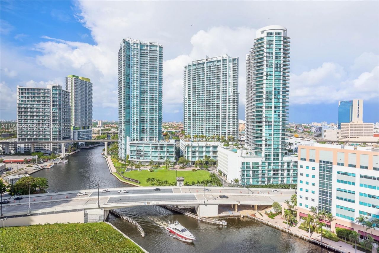 31 SE 5th St, Unit 3914, Miami, FL 33131 Photo