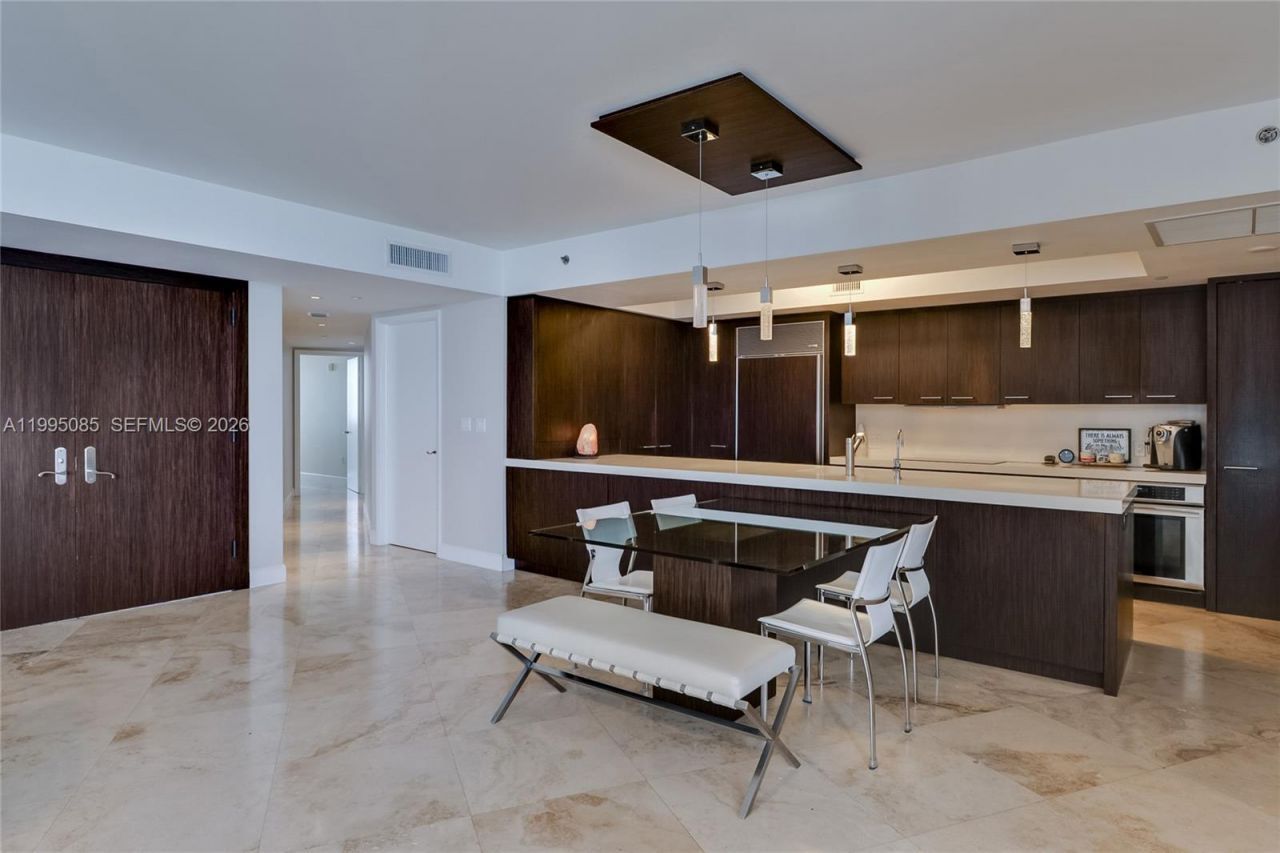 17201 Collins Ave, Unit 2804, Sunny Isles Beach, FL 33160 Photo