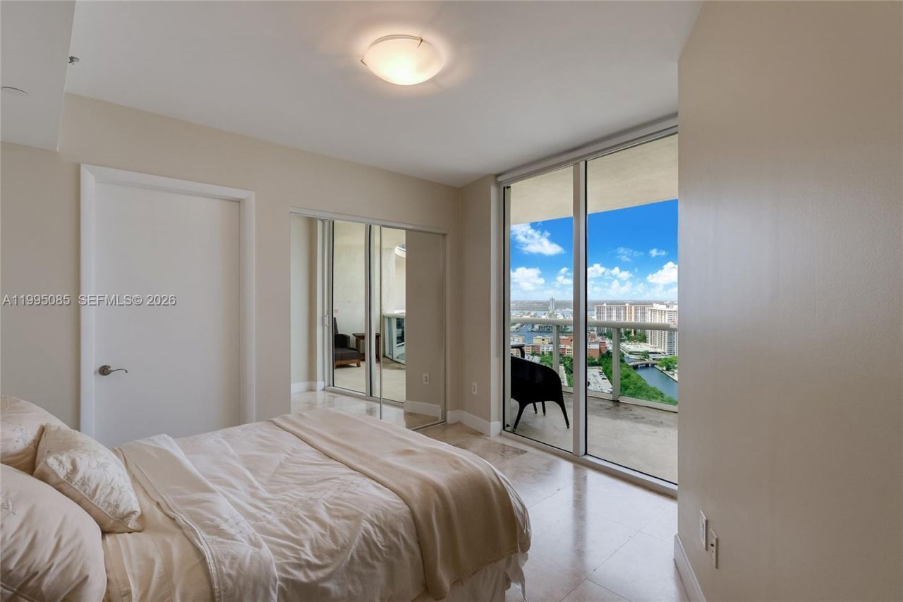 17201 Collins Ave, Unit 2804, Sunny Isles Beach, FL 33160 Photo