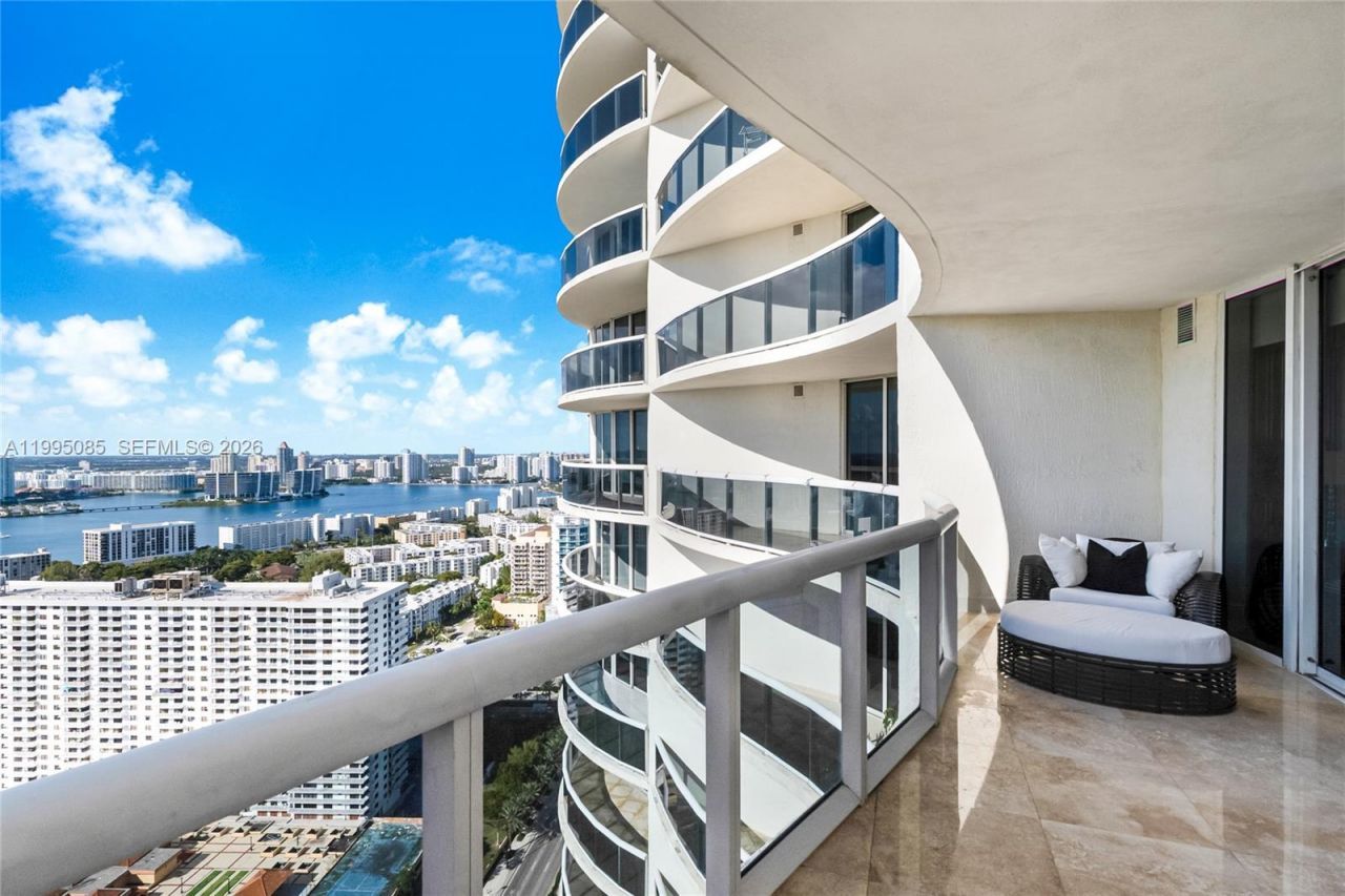 17201 Collins Ave, Unit 2804, Sunny Isles Beach, FL 33160 Photo
