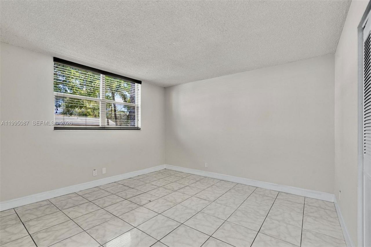 1830 Dixieanna St, Unit 102, Hollywood, FL 33020 Photo
