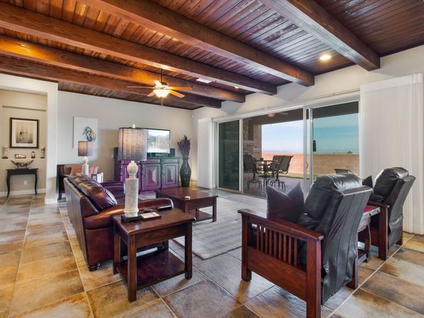 4719 Las Plazuelas, Santa Fe, NM 87507