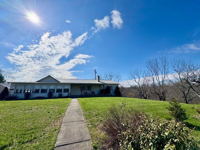 7899 Township Road 390, Corning, OH 43730 Photo 1