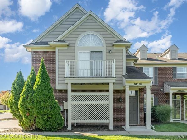 30050 Heritage Parkway, Warren, MI 48092