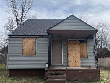 12112 Findlay Street , Detroit, MI 48205