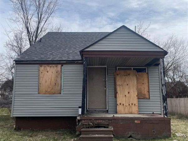 12112 Findlay Street , Detroit, MI 48205