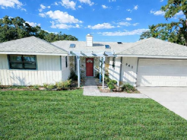 945 Bramble Bush Circle, Port Orange, FL 32127