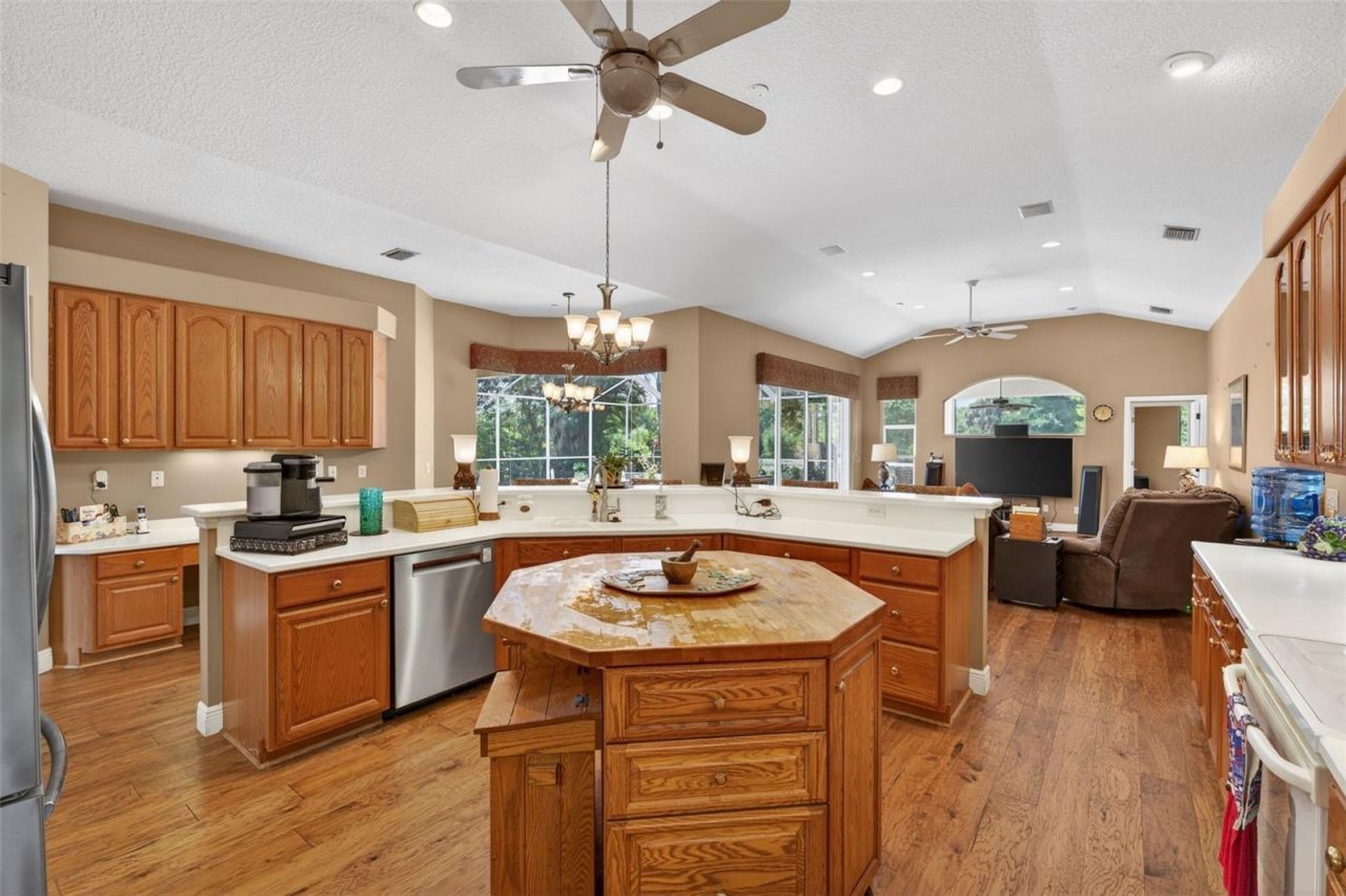 4940 Bridgehampton Boulevard, Sarasota, FL 34238 Photo