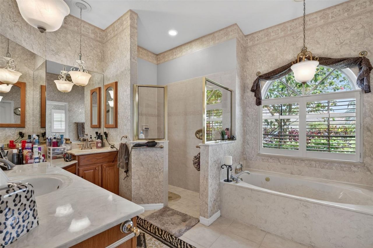 4940 Bridgehampton Boulevard, Sarasota, FL 34238 Photo