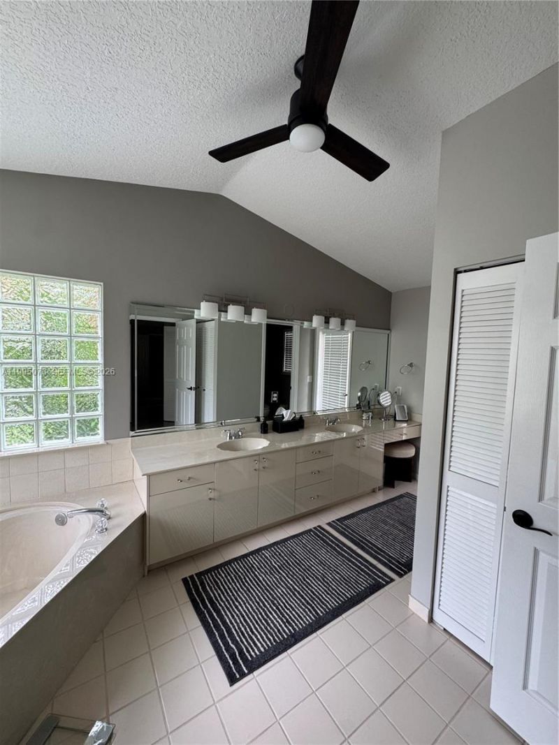 11021 NW 7th St , Plantation, FL 33324 Photo